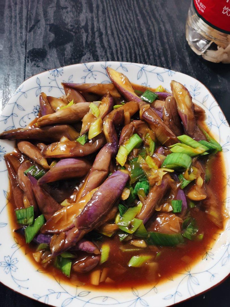 酱香肉末烧茄子