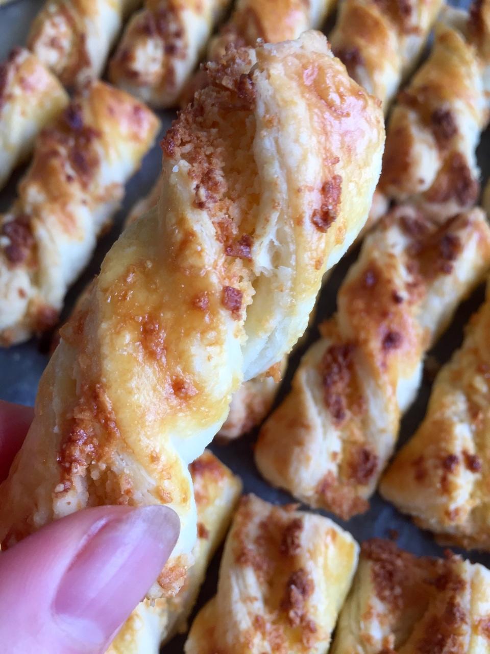 饼皮千层椰蓉酥