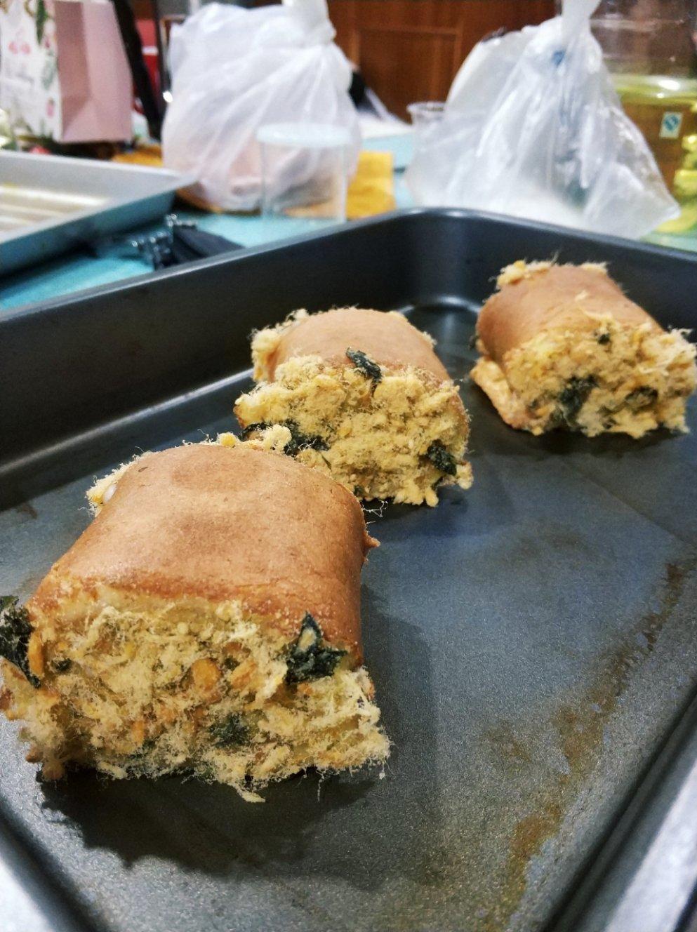 肉松戚风蛋糕卷