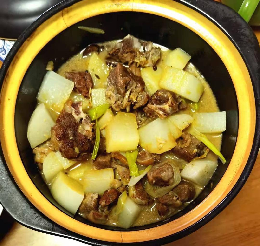 每周都要吃一次的羊肉炖萝卜