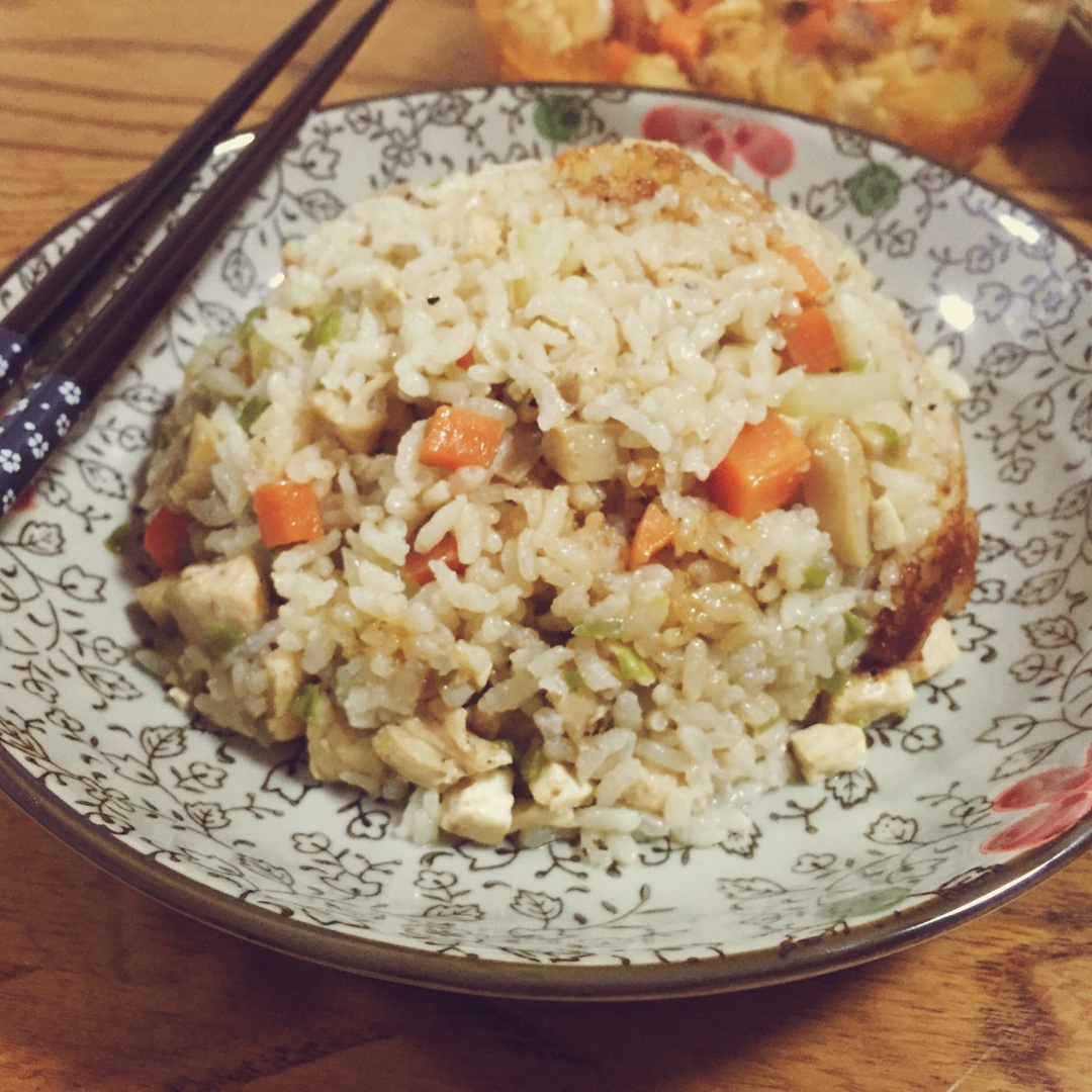 土豆牛肉蘑菇焖饭