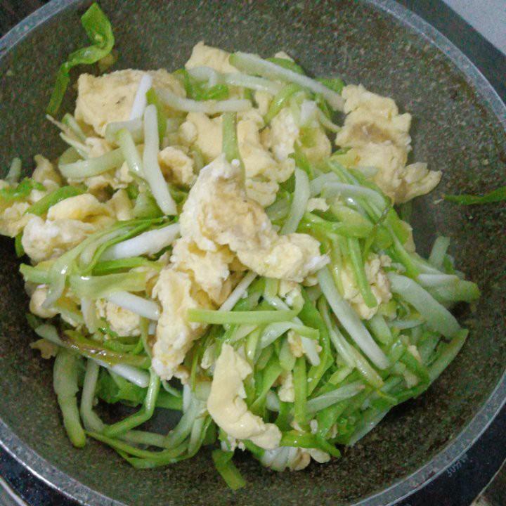 老丁的私房菜－韭黄炒鸡蛋