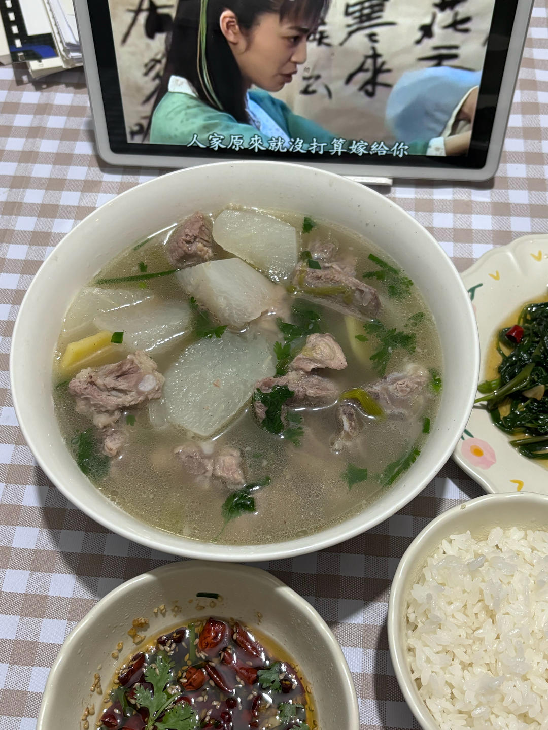 清炖排骨萝卜汤