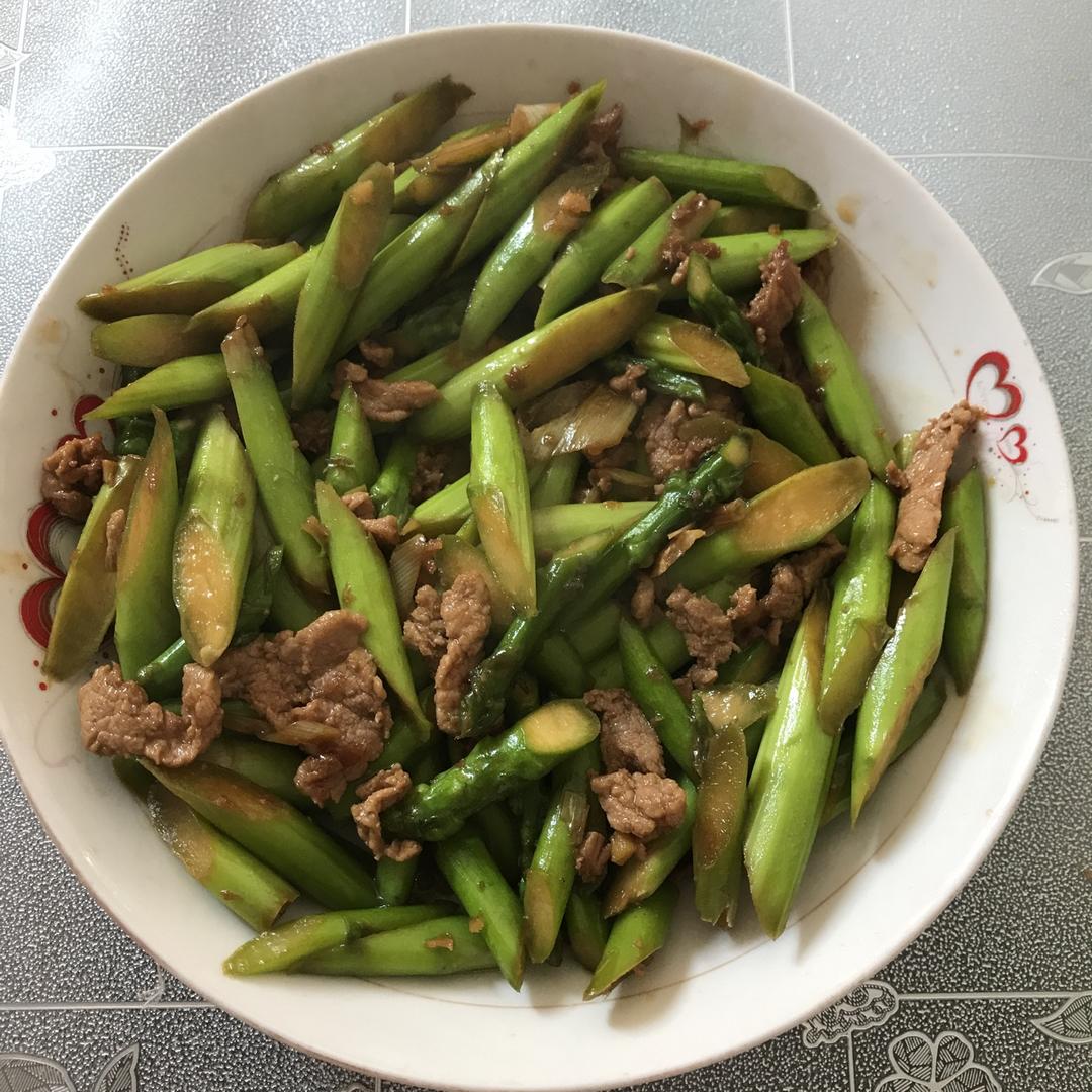 腊味炒芦笋