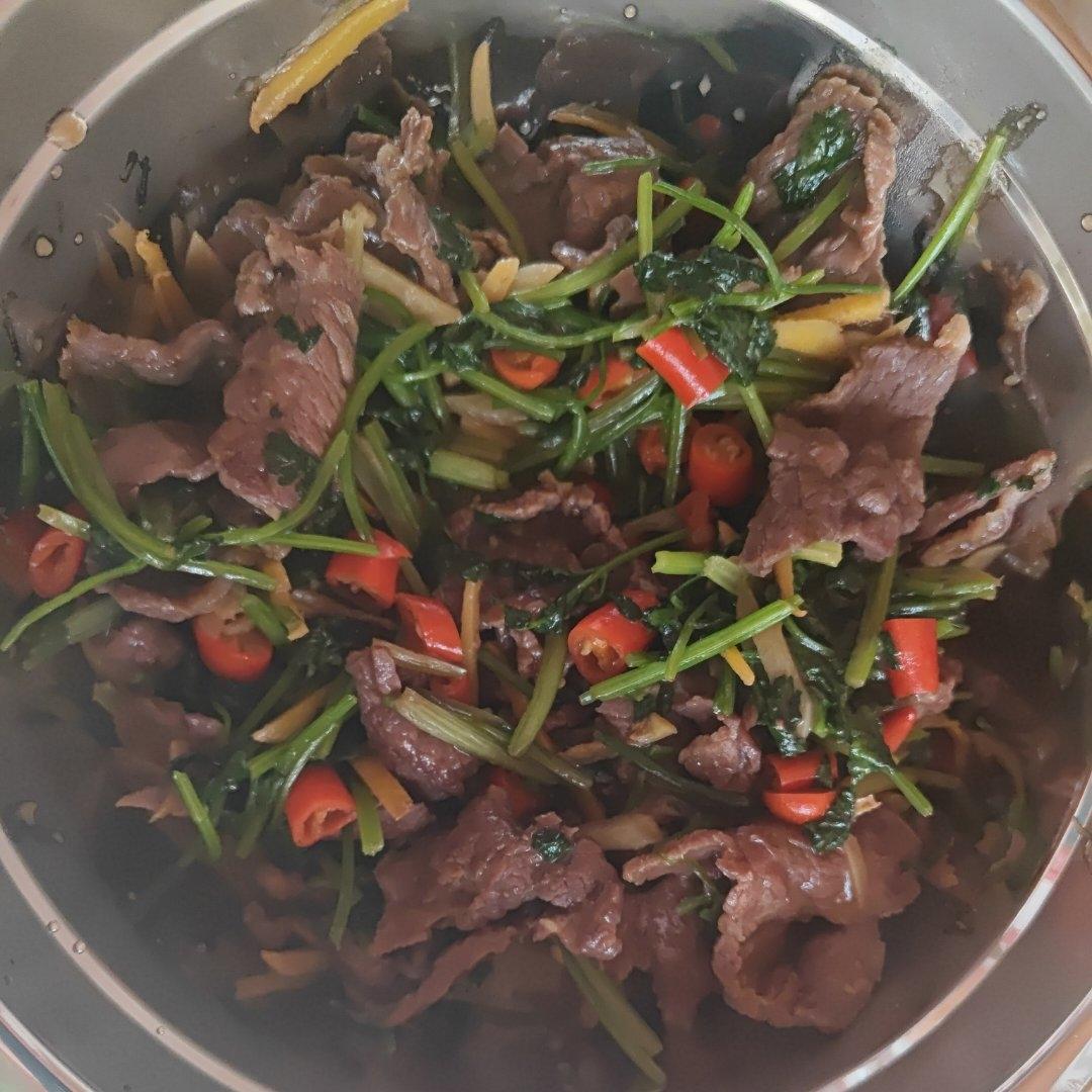 香菜牛肉