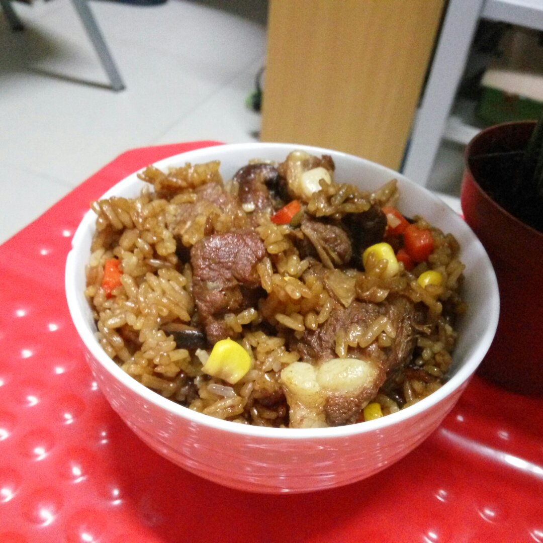 喷香排骨焖饭（爆好吃）
