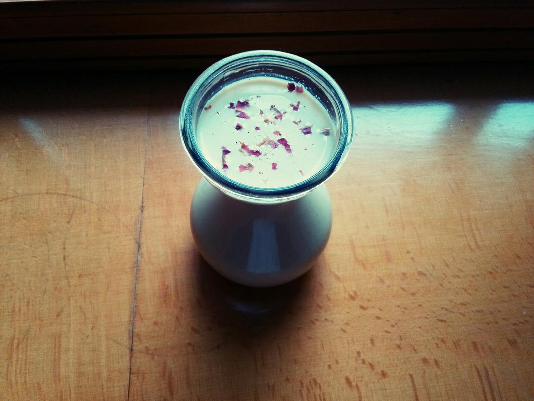 玫瑰奶茶
