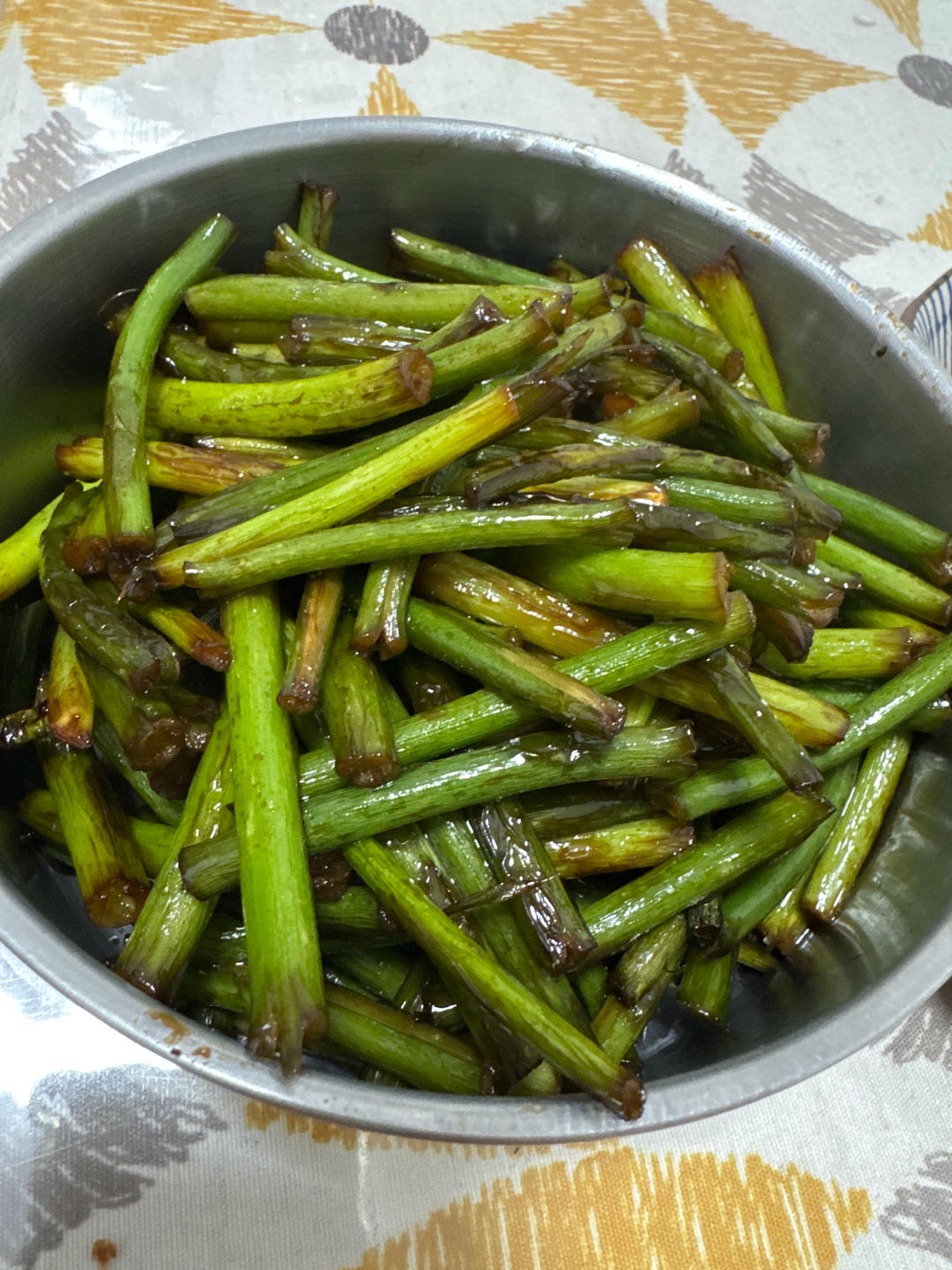 做法简单又下饭的炒蒜苔❗️
