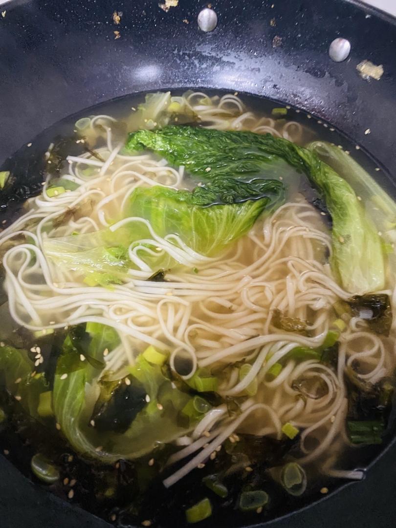 康康宝宝1做的清汤挂面香而不腻方便快捷