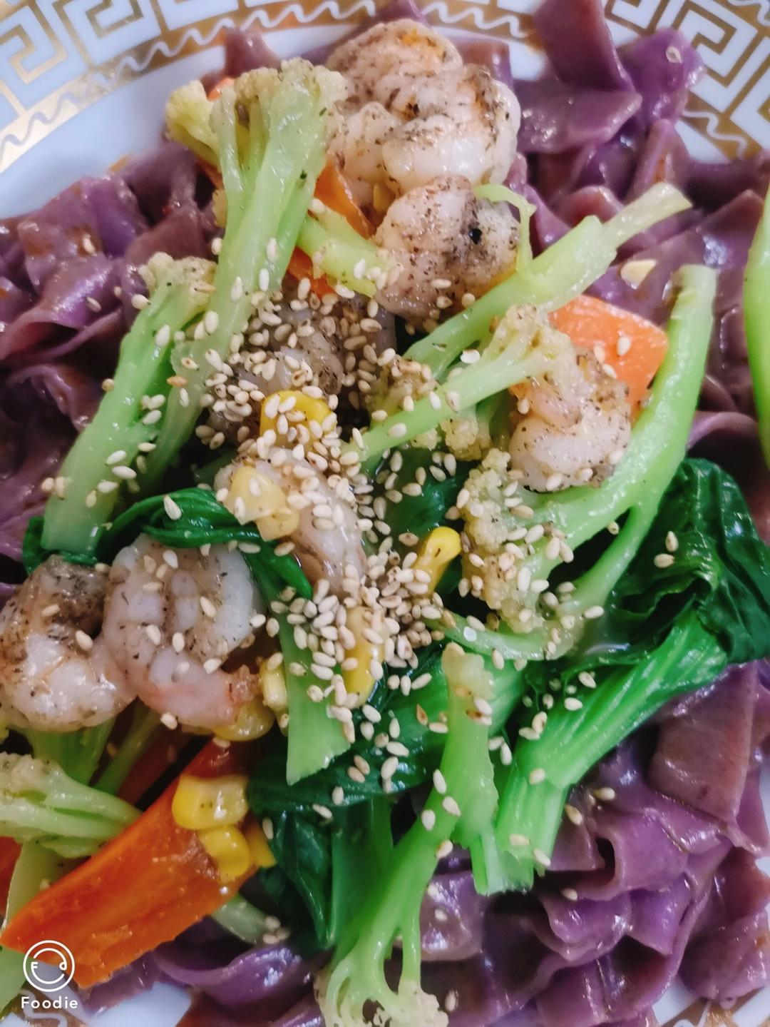 自制彩色果蔬面条