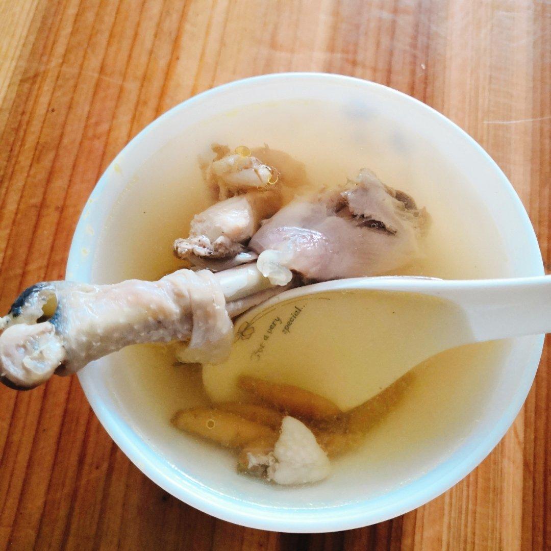 太子参炖鸡汤