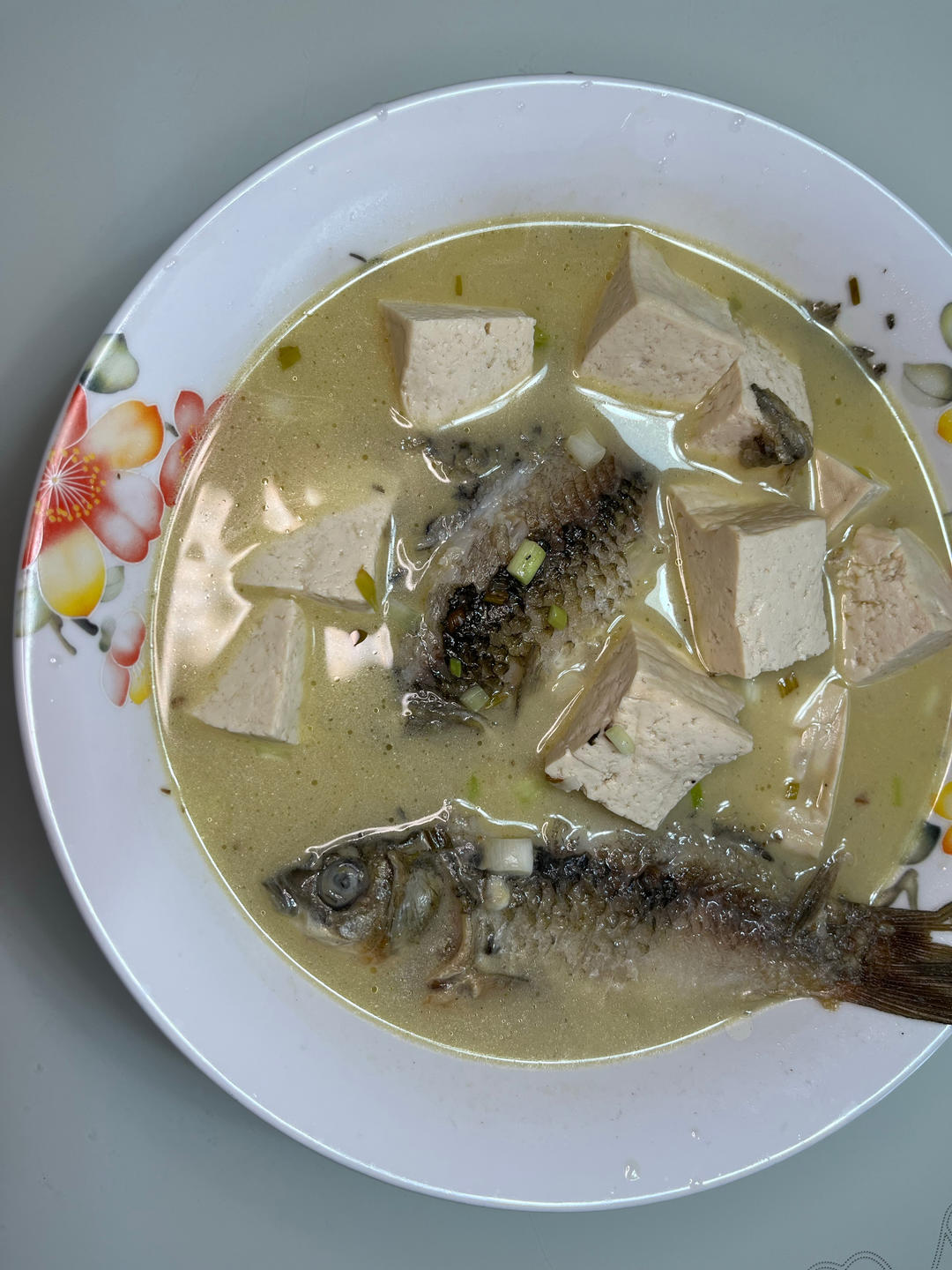 奶白鲫鱼豆腐汤|一条鱼最后的温柔