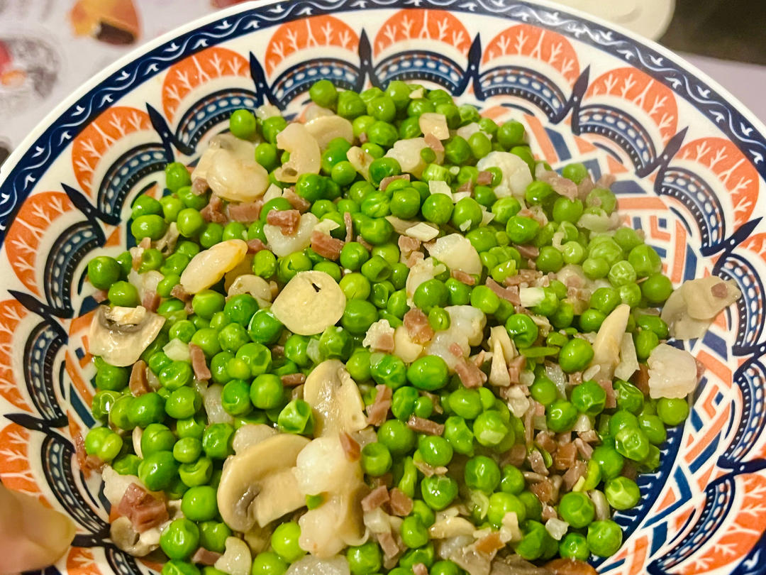 口蘑青豆炒虾仁，小白厨艺也能一步到位！
