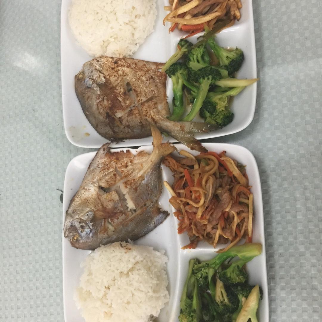 橙香烤鲳鱼