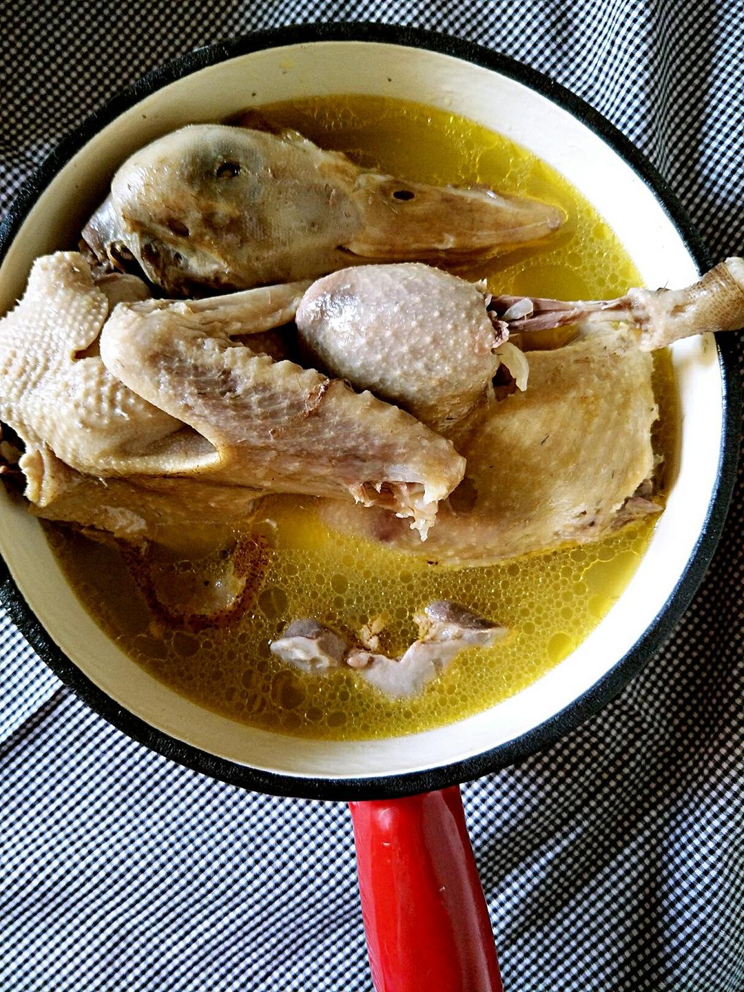 静静的镜子做的老鸭汤