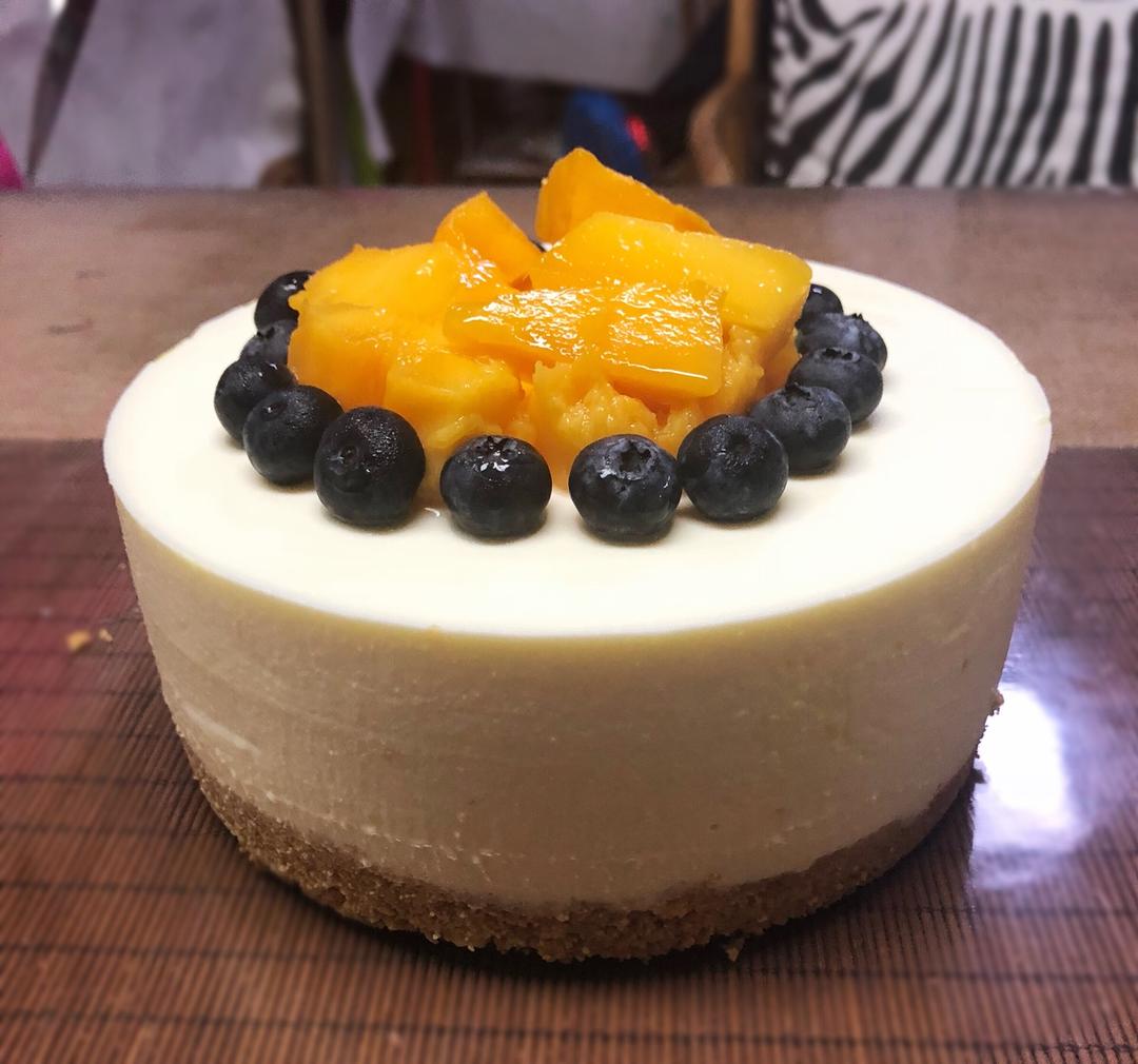 超简单的草莓芝士蛋糕