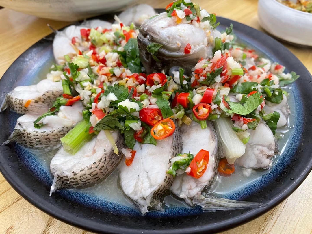 泰式蒸鲈鱼 无油减脂餐，0技能也能完美驾驭！