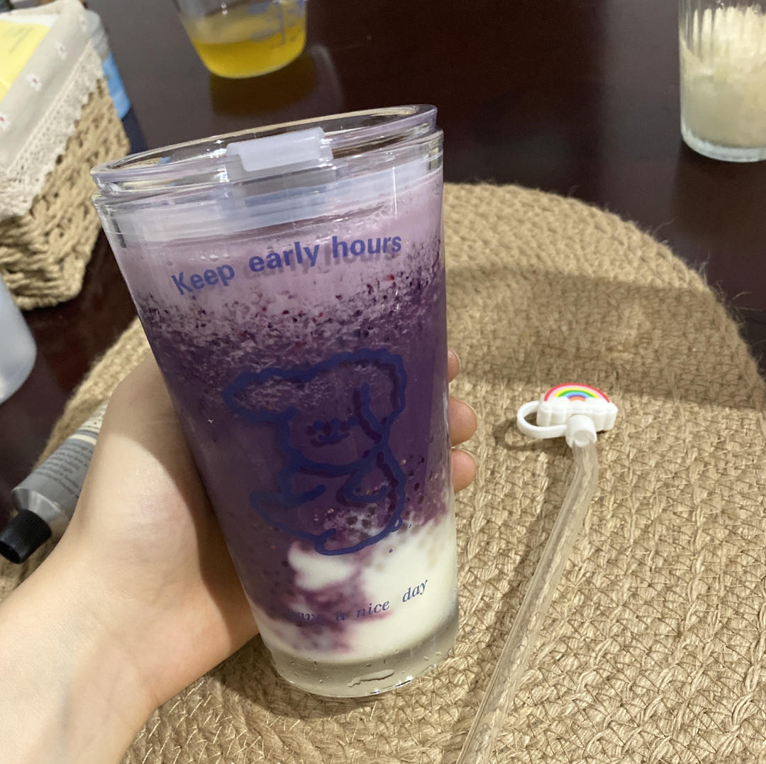 黑桑椹奶茶