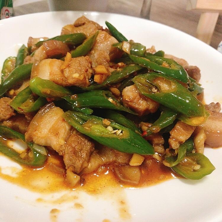 很下饭的豆瓣酱青椒炒肉