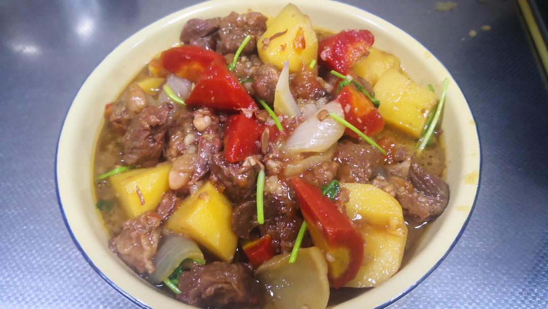 牛肉炖土豆