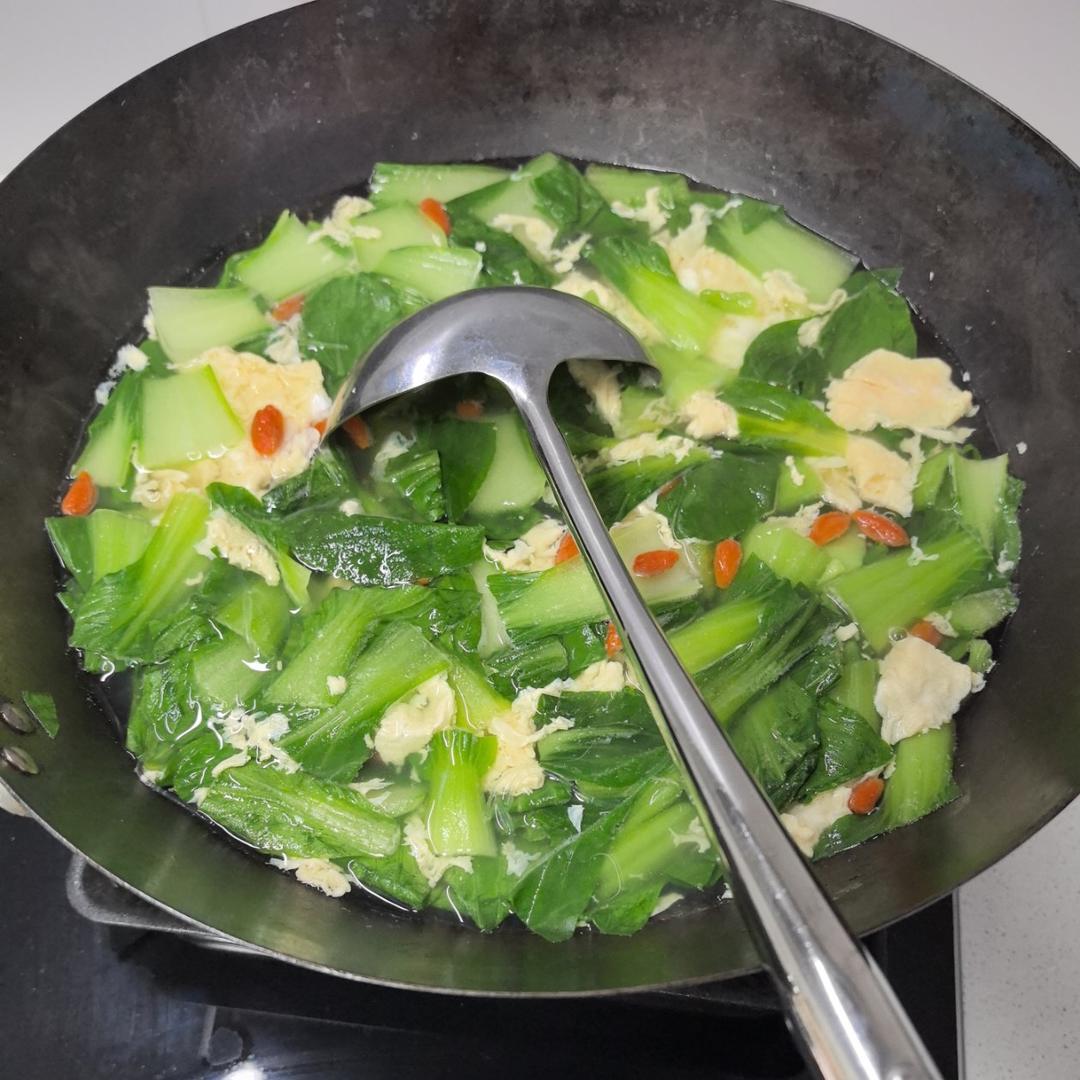 鸡蛋油菜汤