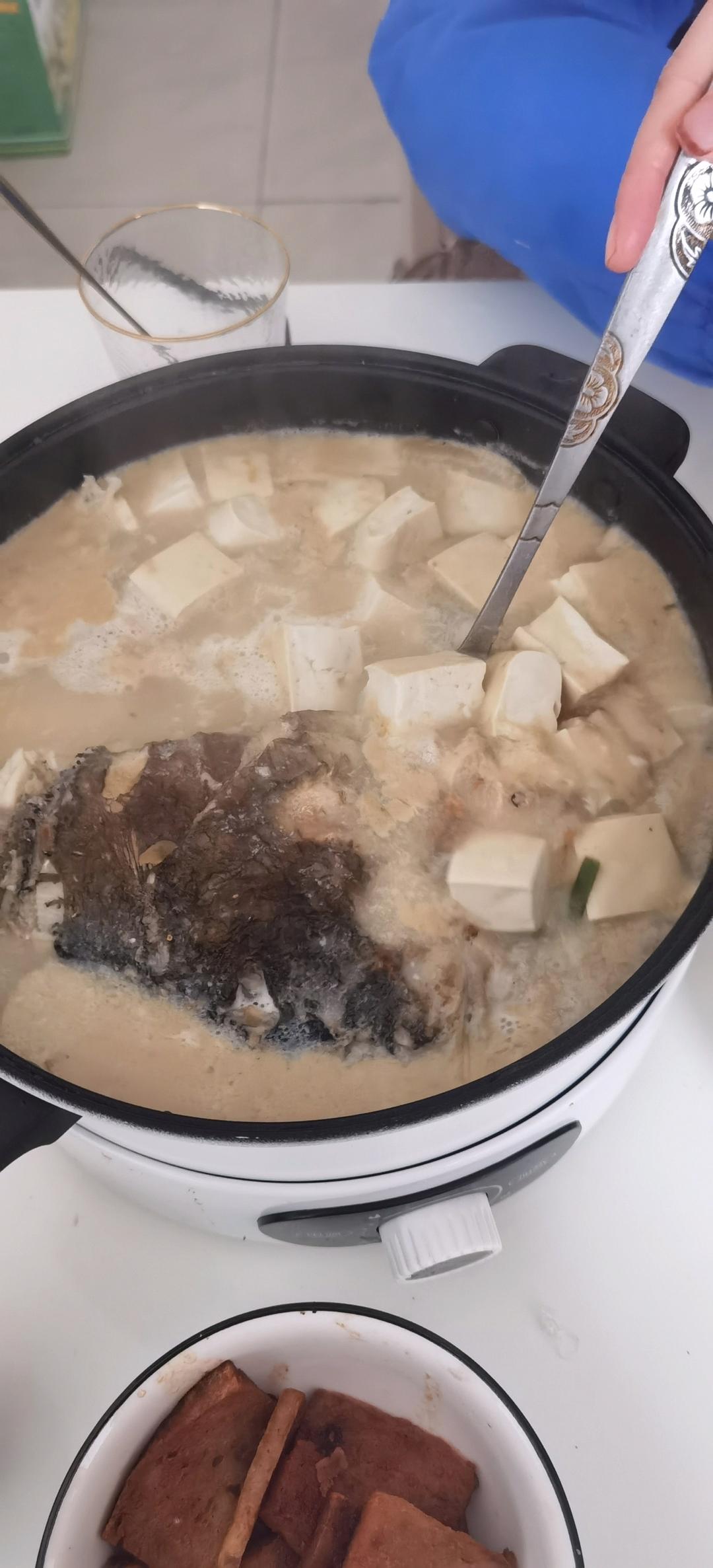 鱼头豆腐汤