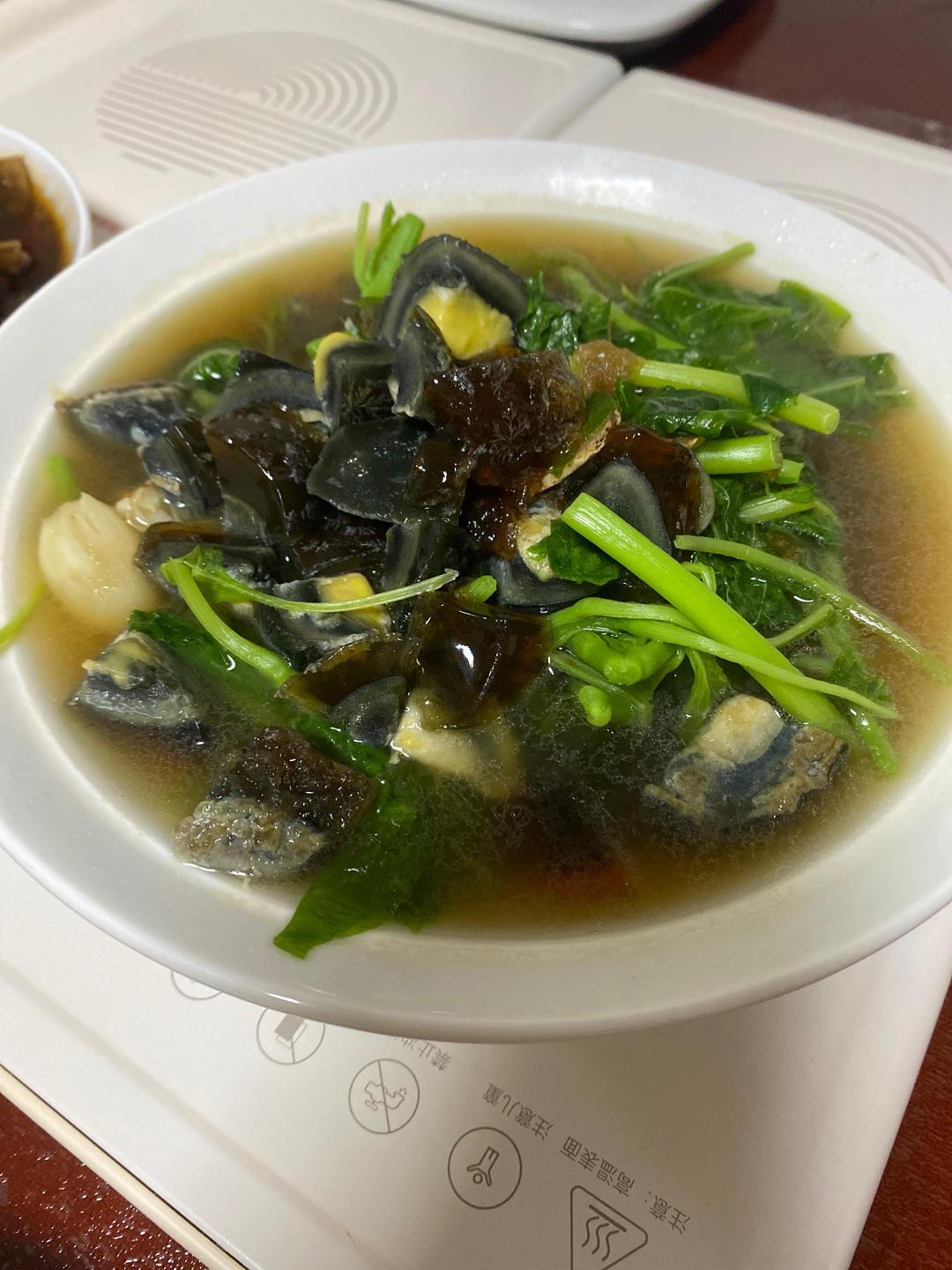 上汤皮蛋苋菜