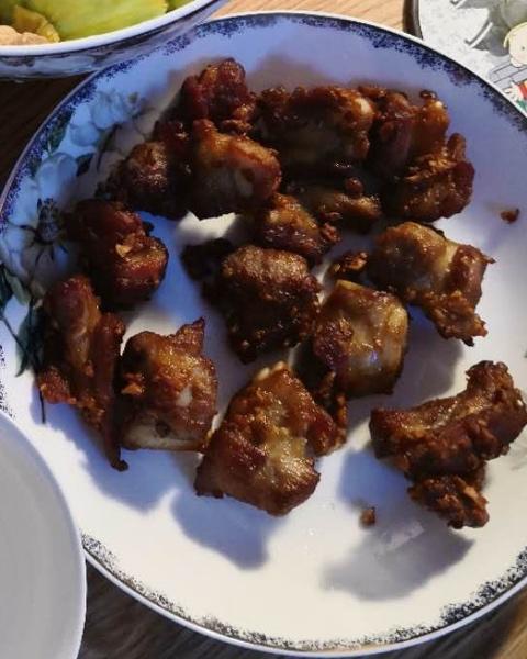 金牌蒜香排骨