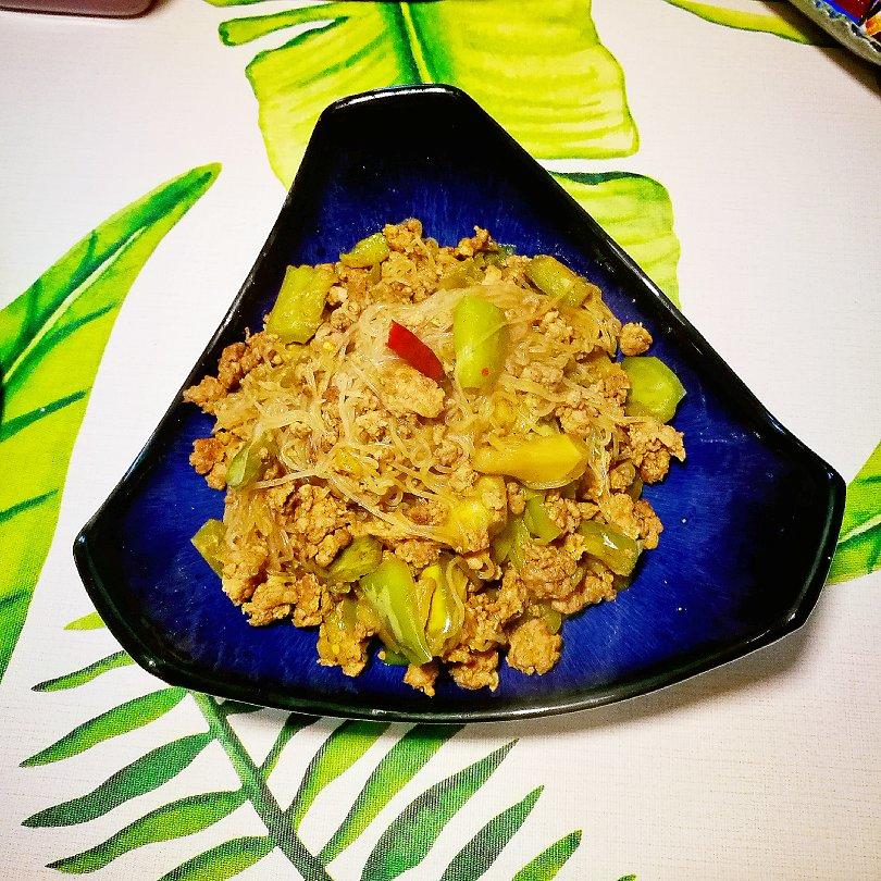 肉末茄子粉丝煲