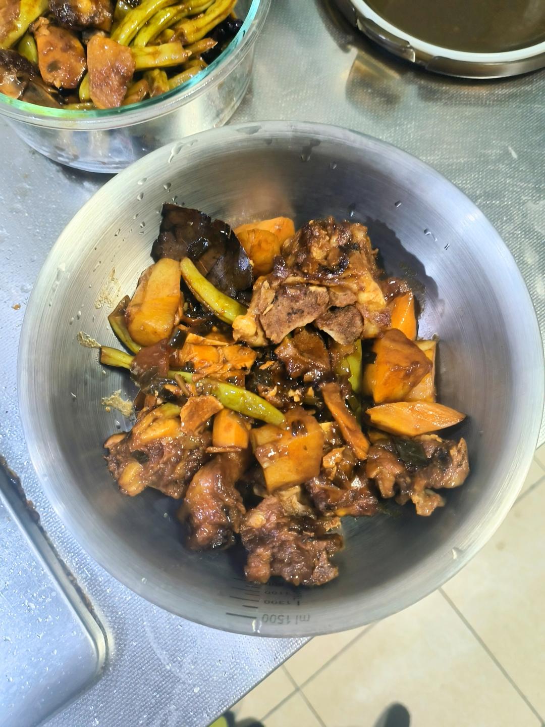 硬菜代表--排骨炖豆角土豆（豆角焖面胚子）