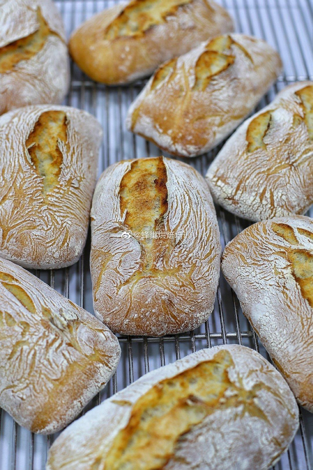 蜂农做的ciabatta夏巴达恰巴塔意大利拖鞋面包