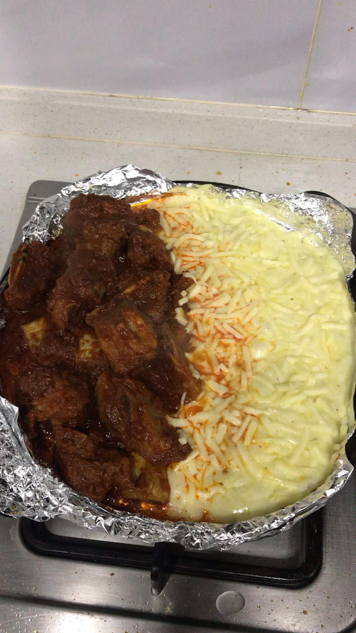 秒杀首尔詹姆士的时尚美食——平底锅版芝士排骨