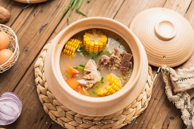 暖身暖胃排骨玉米汤的做法