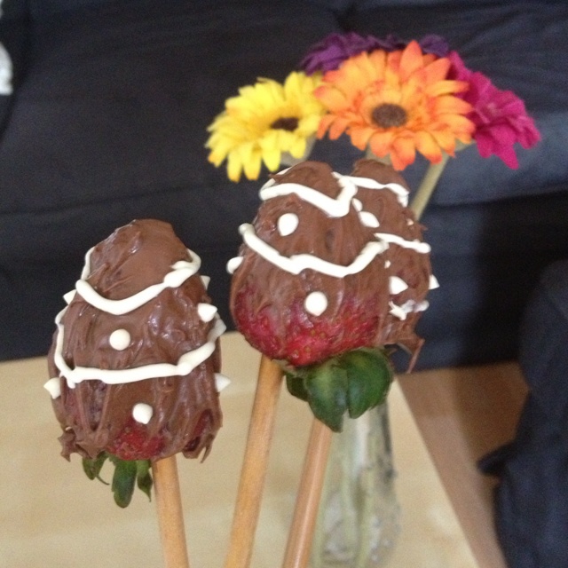 圣诞巧克力草莓棒棒糖