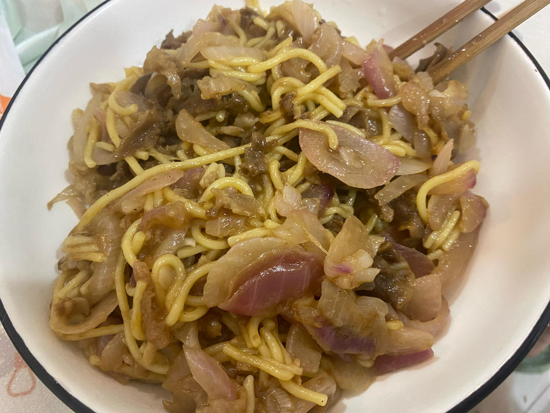 好吃到舔盘的秘制洋葱炒肥牛卷！拌饭巨香