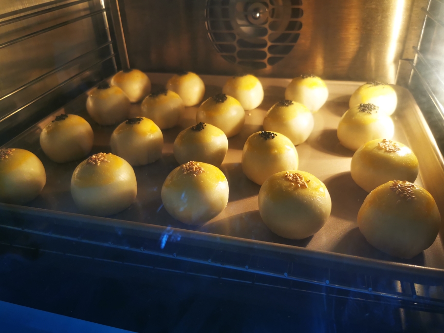 大包酥🇨🇳🏅蛋黄酥的做法 步骤25