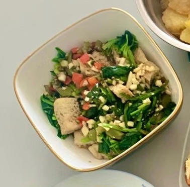 新疆名菜—菠菜面筋