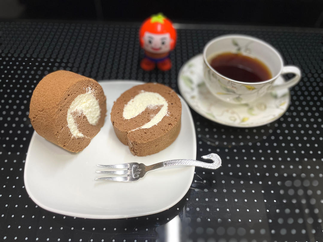 超浓郁卷不裂的巧克力蛋糕卷