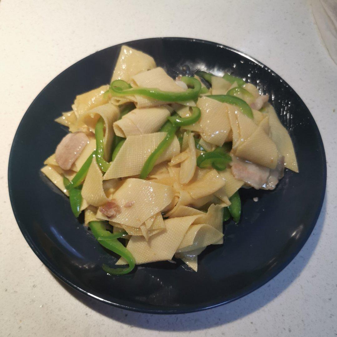 尖椒炒干豆腐