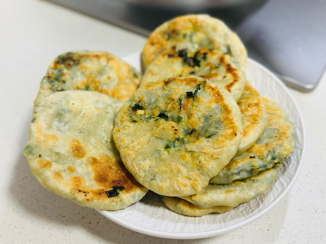 皮薄如纸的韭菜馅饼|免揉面法