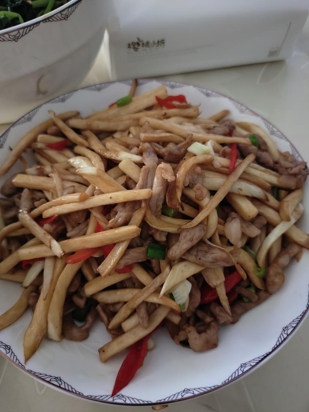 茭白炒肉丝