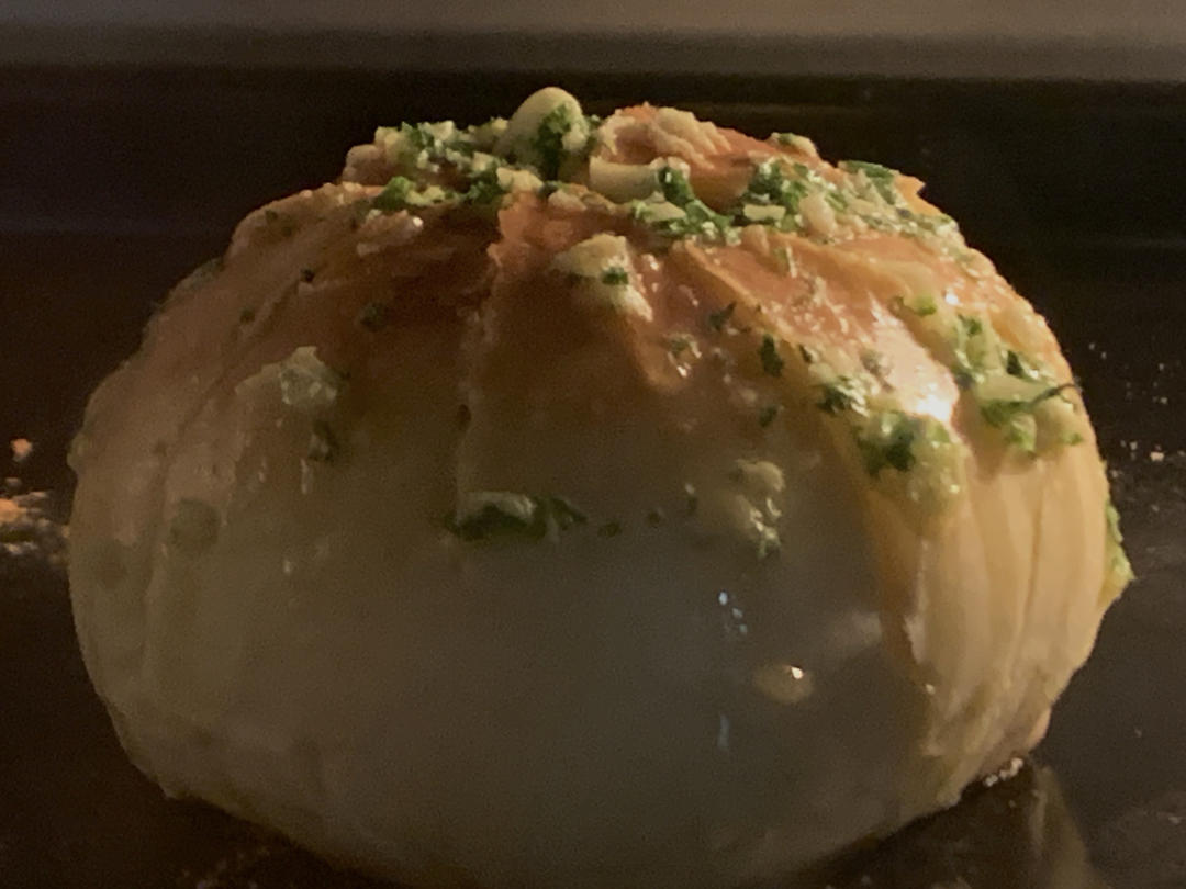 难怪会火的蒜香乳酪包