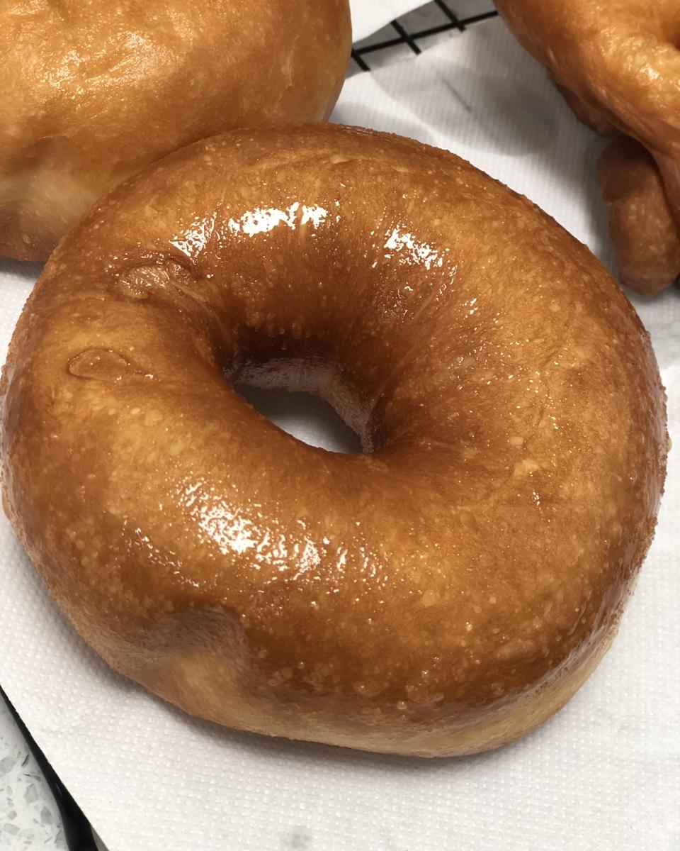 多拿滋甜甜圈&扭扭面包&豆沙面包