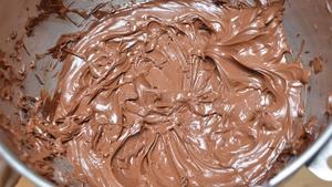 金莎巧克力蛋糕 Ferrero Rocher Chocolate Cake的做法 步骤6