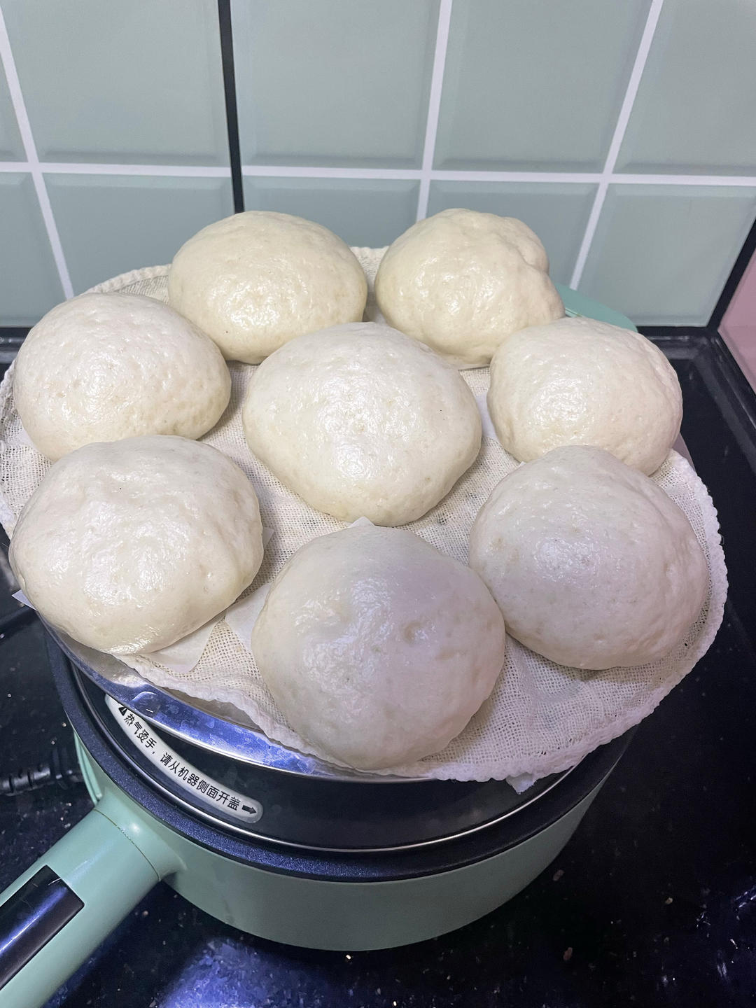 松软香甜的奶黄包，很快就可以搞定。