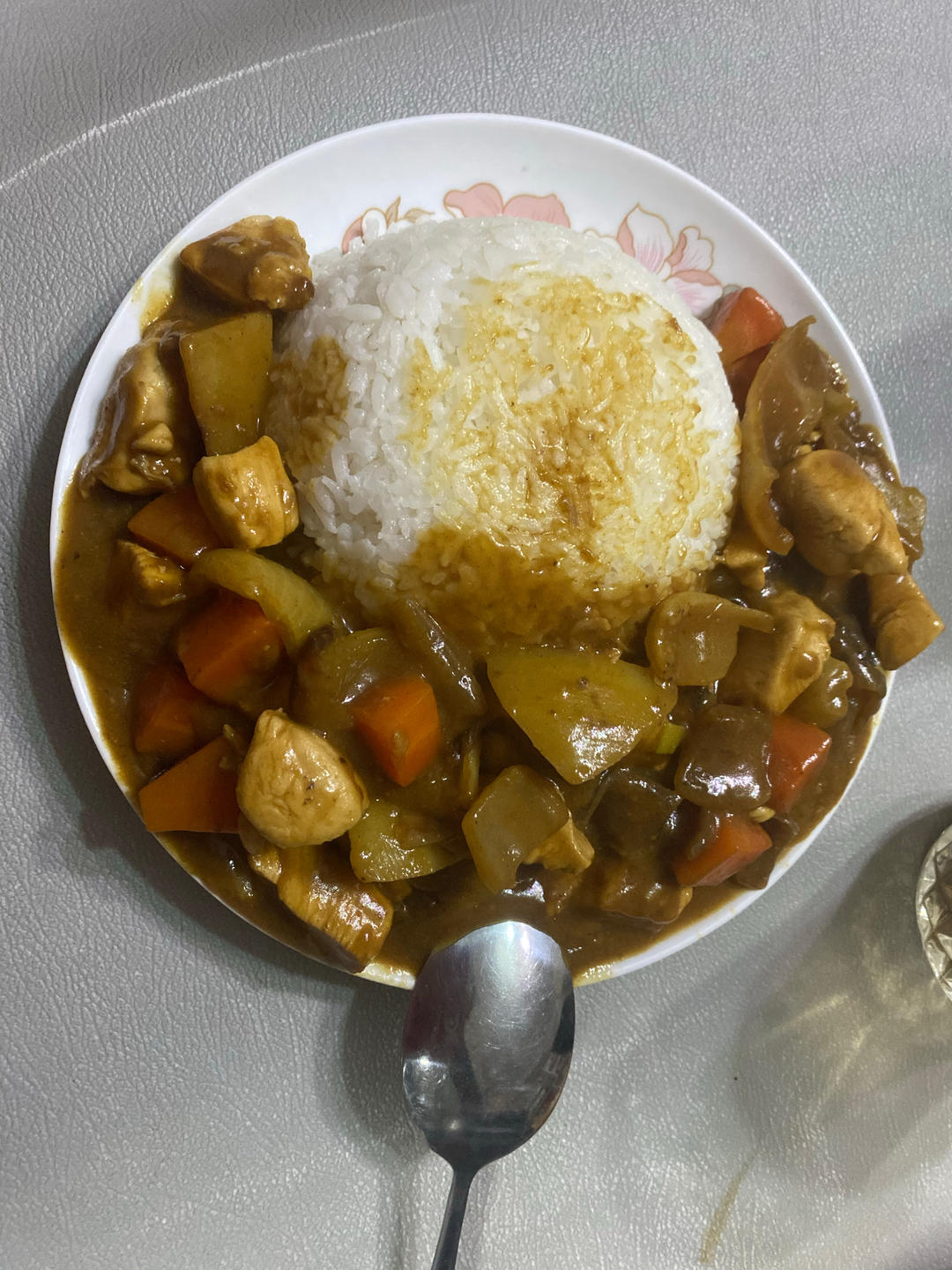 零失败日式咖喱鸡肉饭！！最正宗日本家庭做法！简单又好吃！