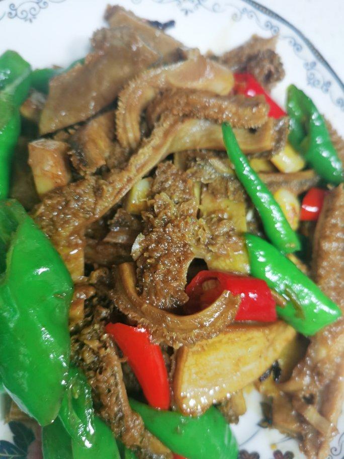 双椒炒牛肚丝