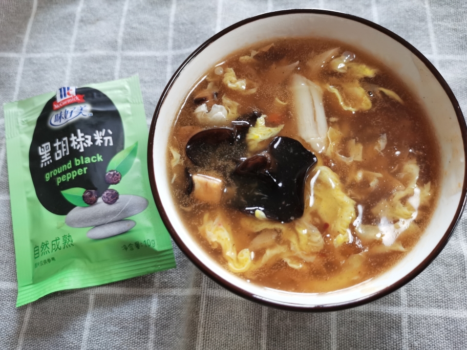 黑胡椒酸辣汤的做法