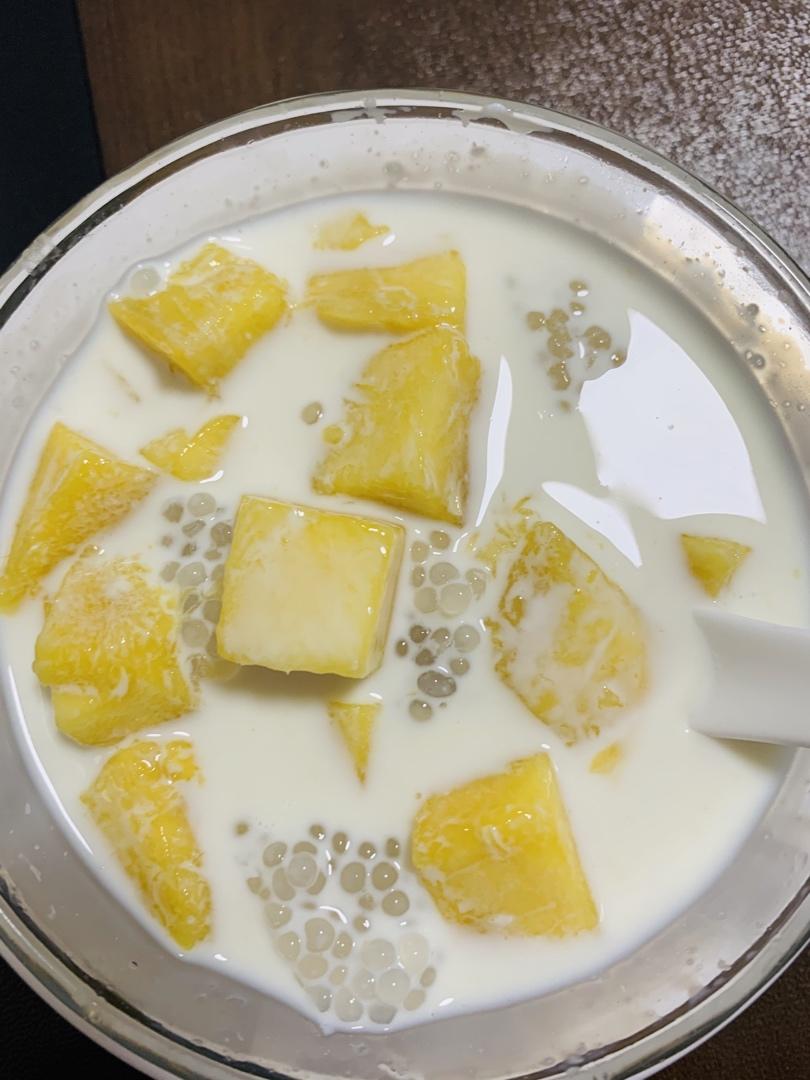 芒果椰汁西米露