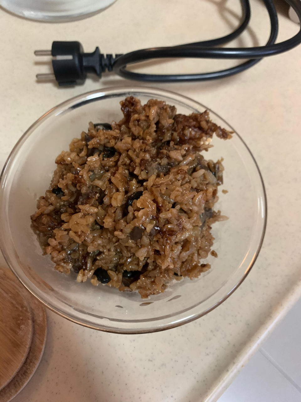 好吃到怀疑人生的懒人电饭煲茄子烧肉焖饭！巨下饭！